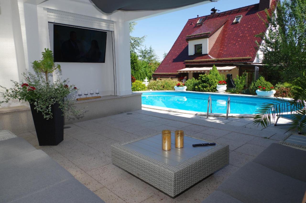 Gaestehaus Gaens - Ferienzimmer Schirgiswalde-Kirschau Eksteriør bilde