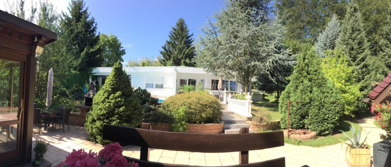 Gaestehaus Gaens - Ferienzimmer Schirgiswalde-Kirschau Eksteriør bilde
